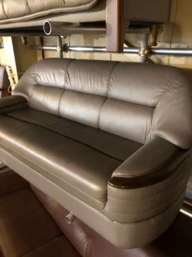 JF3449おしゃれで優しさのあるソファー♪座る面傷あり