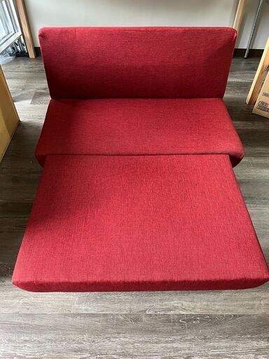 〇値下げ●スツール付き赤色のソファー　キレイです！！（070）