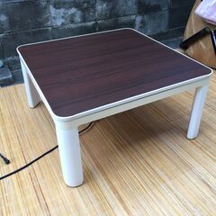 【ほっかほか暖房家電】こたつ ニトリ SFT-75WH 正方形　の画像