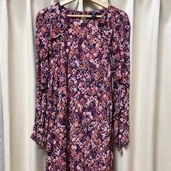 【引渡決定】H&M 花柄ワンピース