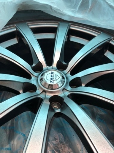 ダンロップ　ウィンターマックス　 スタッドレスタイヤ　ホイール付　235/60r18