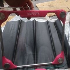 手元のリモコンで体重が確認できる－ワイヤレス体重計の画像