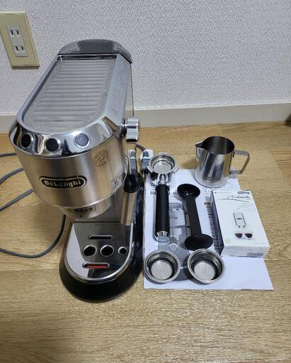 値下げ可能　エスプレッソメーカー　デロンギ　デディカ　De'Longhi　dedica