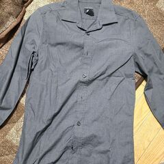 H&M グレーシャツ 