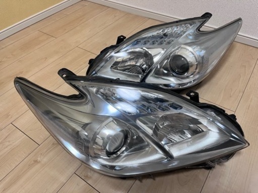 30プリウス ヘッドライト