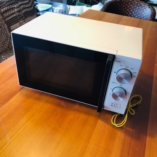 ほぼ新品の電子レンジ
