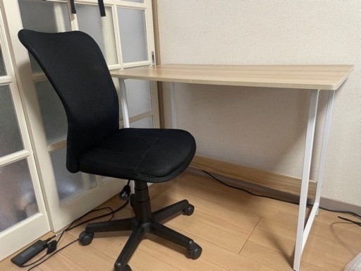 12/10午前まで　デスクとチェア