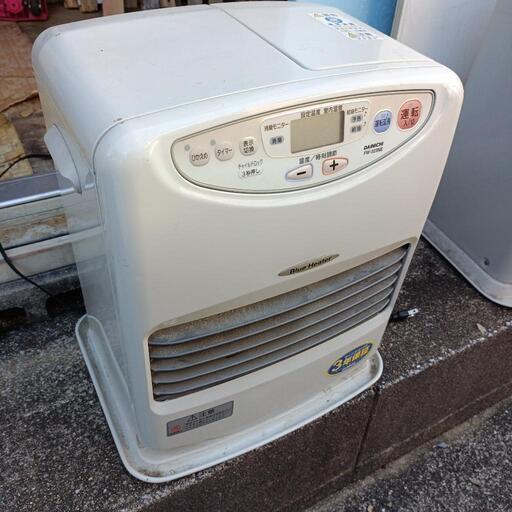 石油ファンヒーターです