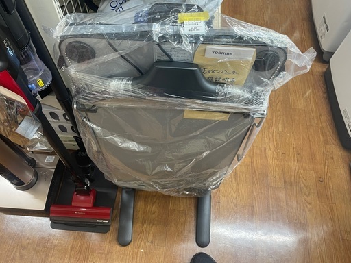 TOSHIBA ズボンプレッサー　HIPーT36 2020年製