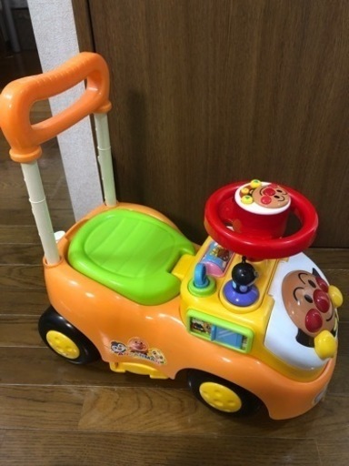 【受渡予定者決定】アンパンマン カー　など　おもちゃ3つセット