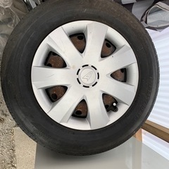 145/80R13  タイヤ　ホイール　4本セット　ダイハツ純正  タイヤ2本  溝半分くらい タイヤ2本　溝ほぼなし  細かい点が気になる方は事前によく確認されて下さい。