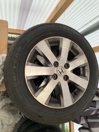 185/65R15  タイヤ　アルミホイール　4本セット　ホンダ純正　4穴  タイヤ4本とも溝半分くらいです。  細かい点が気になる方は事前によく確認下さい。