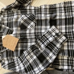 タグ付き新品未使用　シャツ　100サイズの画像