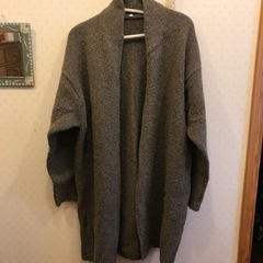 無印カーディガン　1000円