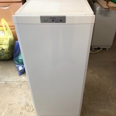 業務用冷凍庫2009年製