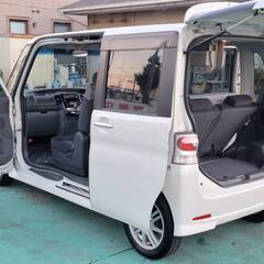 【総額２９万円】ダイハツ　タントカスタム　カスタムＶセレクション　Ｌ３７５Ｓ　４ＡＴ　パールホワイトＩＩＩ　13.7万K　車検令和４年６月　純正ＣＤプレーヤー　オートエアコン　ディスチャージヘッドライト　フォグランプ　ルーフコンソールＢＯＸイルミネーション付き　キーフリーシステム　スマートキー　ウインカーミラー　専用１４インチアルミの画像