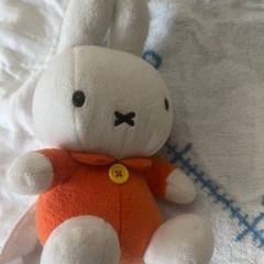 ミッフィー　バスタオルとぬいぐるみの画像
