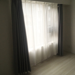 【直接取引】カーテンセット　グレー＋レースのカーテンの画像