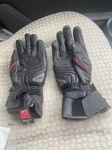 DUCATI 手袋プロテクター