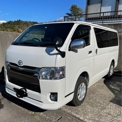 ハイエースダークプライム2 4wd 走行距離8200km、禁煙車...