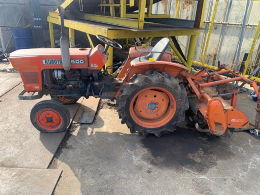 KUBOTA トラクター