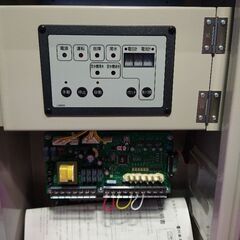 ポンプ　制御盤の画像