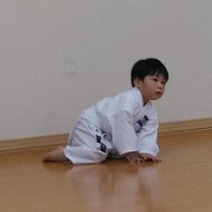 「ゆるカタ体操」初級編の動画を差し上げます。　