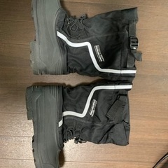 防寒ブーツ　サイズ27