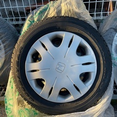 タイヤ　中古、ホンダフィットカーに使用されていた