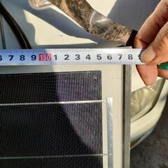 ソーラーパネル、コントローラ付きの画像