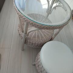 テーブル&スツール 無料