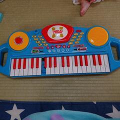 トーマス ピアノ