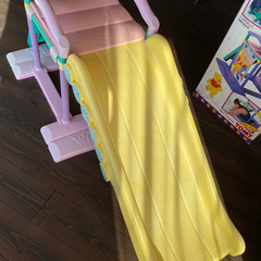 幼児用滑り台の画像