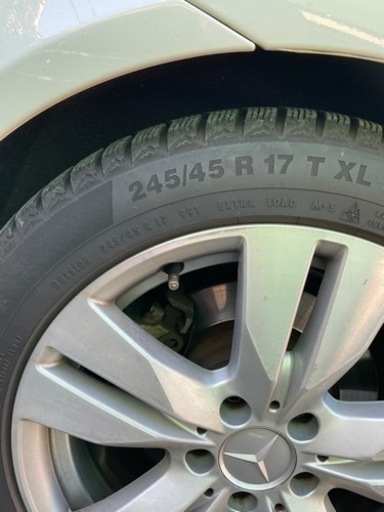 12／17まで出品　　245/45r17 スタッドレス(タイヤ4本のみ)