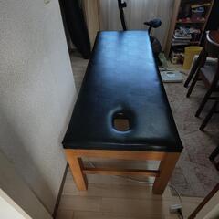 治療用ベッドです
