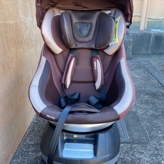 combi ネルーム isofix対応 らくらく回転式