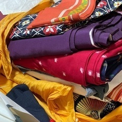 着物、帯、風呂敷4つ分　細工ものの材料などにどうぞ。の画像