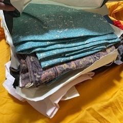 着物、帯、風呂敷4つ分　細工ものの材料などにどうぞ。の画像