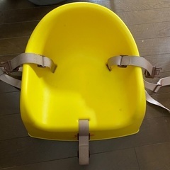 椅子に固定できる、床置きもできる、カリブラクラク2wayチェア