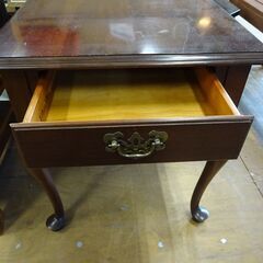 イーセンアーレン(ETHAN ALLEN)　猫脚サイドテーブル【愛品倶楽部柏店】 の画像