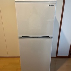 冷蔵庫　(中古美品)