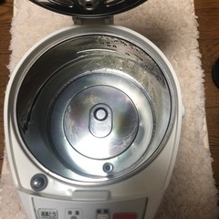 美品　動作確認済み　電気ポット　2.5ℓの画像