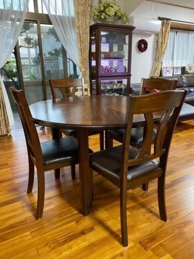 ダイニングテーブルセット　丸型テーブル　椅子4脚