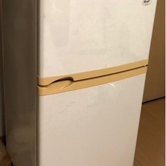 【値下げ】90L.2ドア冷蔵庫　無臭、カビなし、綺麗、消費電力少ないの画像