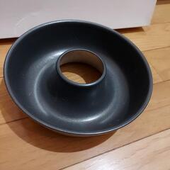 【お譲り先決定】ケーキ型とふるいのセットの画像