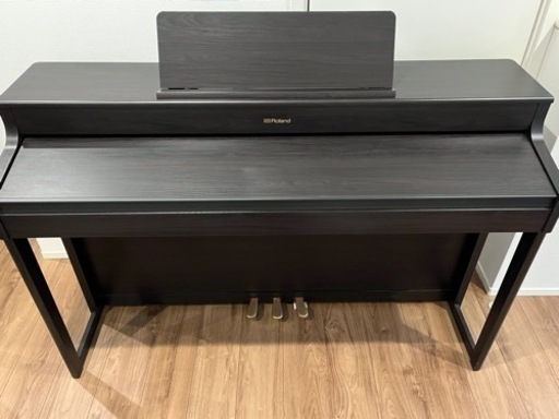 値下げしました。2019年製　電子ピアノ　ローランドHP702