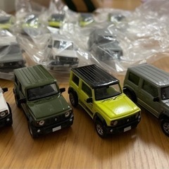 ジムニーシエラ　ガチャガチャ　ミニカー