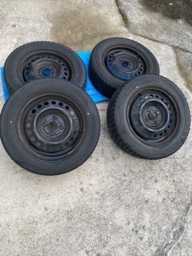 スタッドレスタイヤ185/65R15