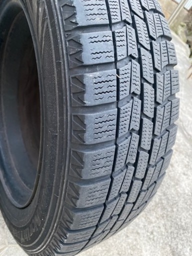 スタッドレスタイヤ185/65R15