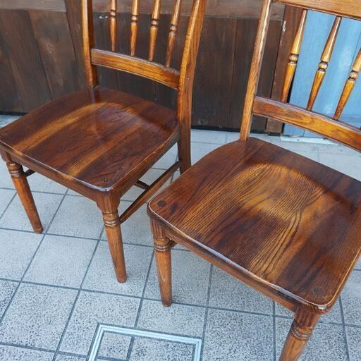 Shin Lee（シンリー）のダイニングチェア2脚セットです。ワンランク上の英国カントリー風な暮らしでお部屋を上質な空間に。サイドチェアとしてもおススメです。①BL120